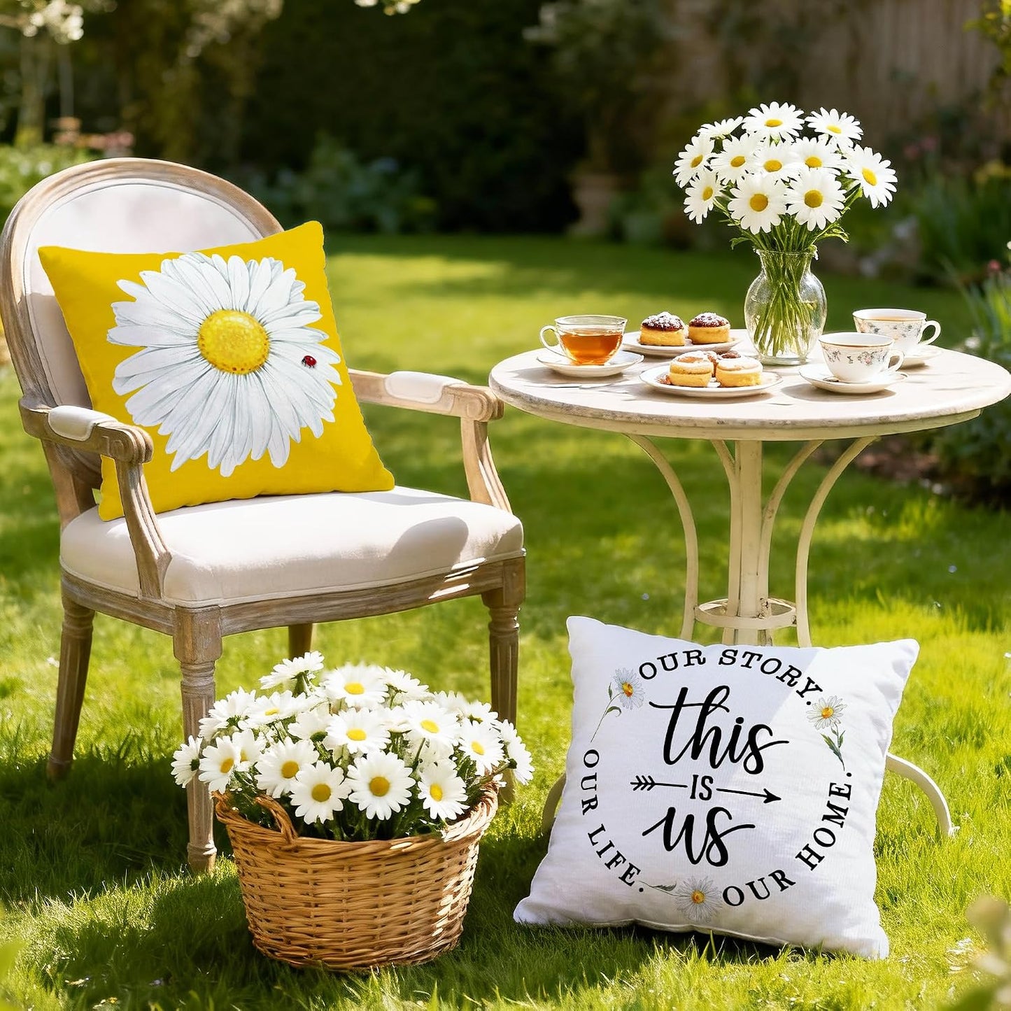 Hexagram Summer Throw Pillow Covers, Outdoor Daisy Decorative 18x18 Pillow Cover, Yellow Farmhouse Cushion Throw Pillows Covers for Couch Indoor Summer Home Decor(No Insert)