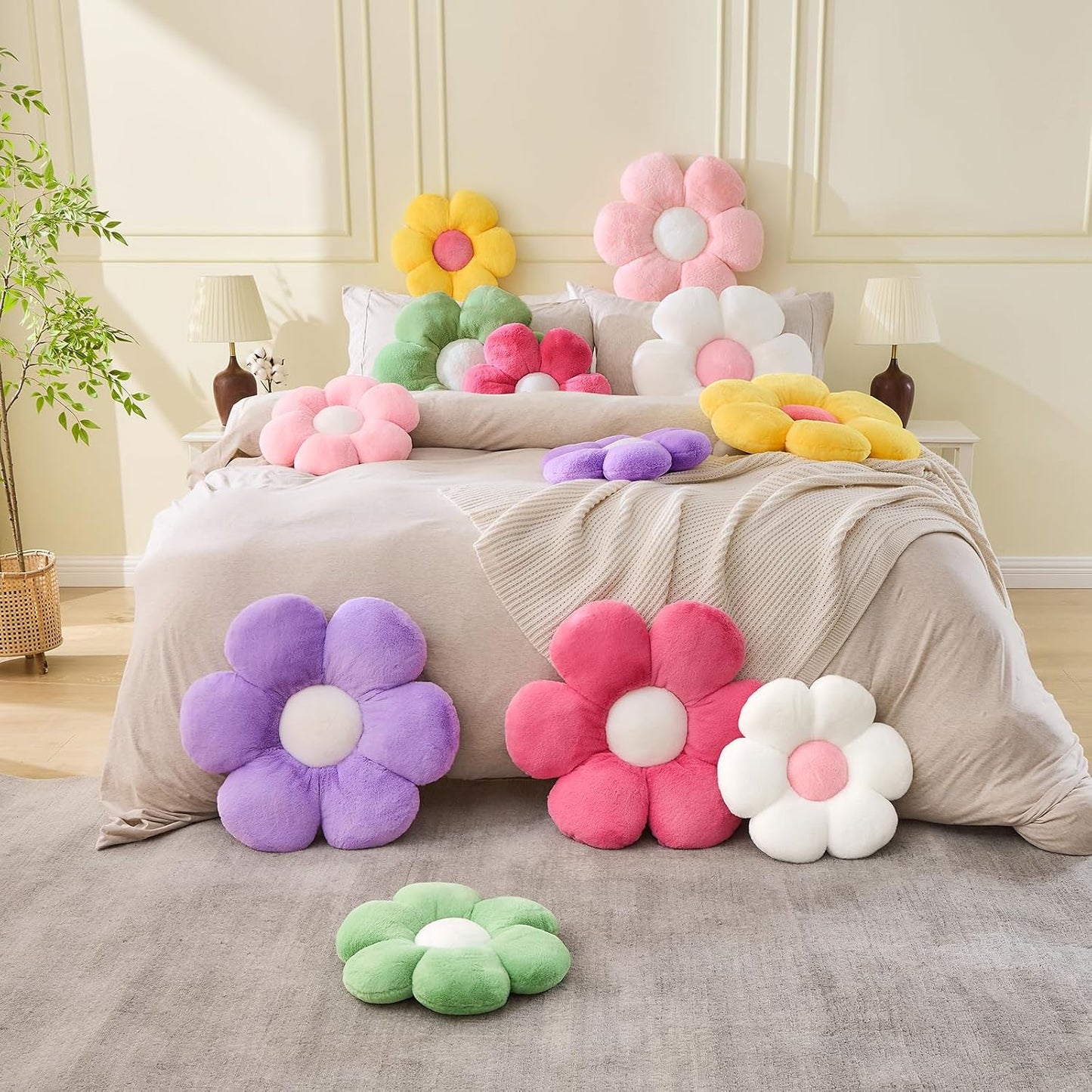 Yellow Flower Pillow, Soft Daisy Shaped Throw Pillows with Faux Rabbit Fur for Home Decorative,Cute Flower Throw Pillow Cushion for Bed Sofa Couch (Small - 15.7 Inch)