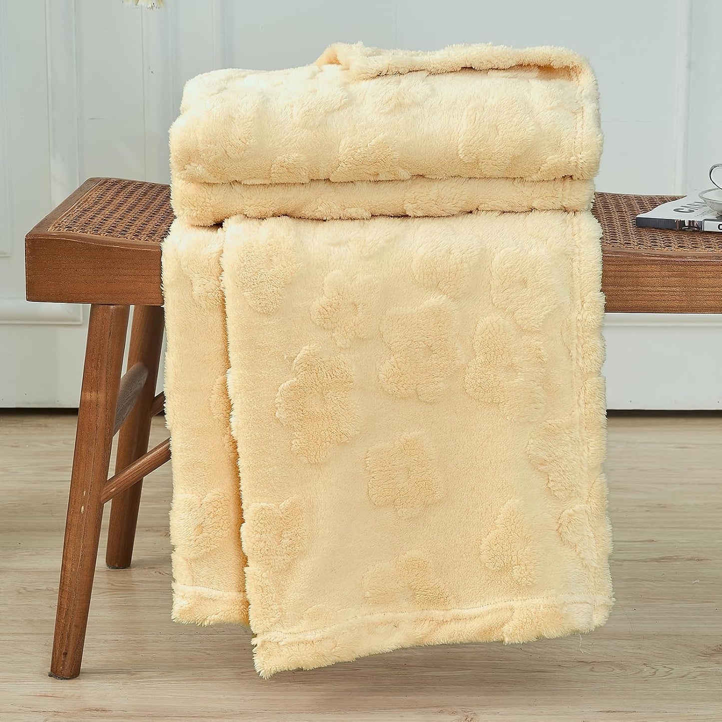 FY FIBER HOUSE Ultra Soft Fuzzy King Blanket, 90"x108", Light Yellow