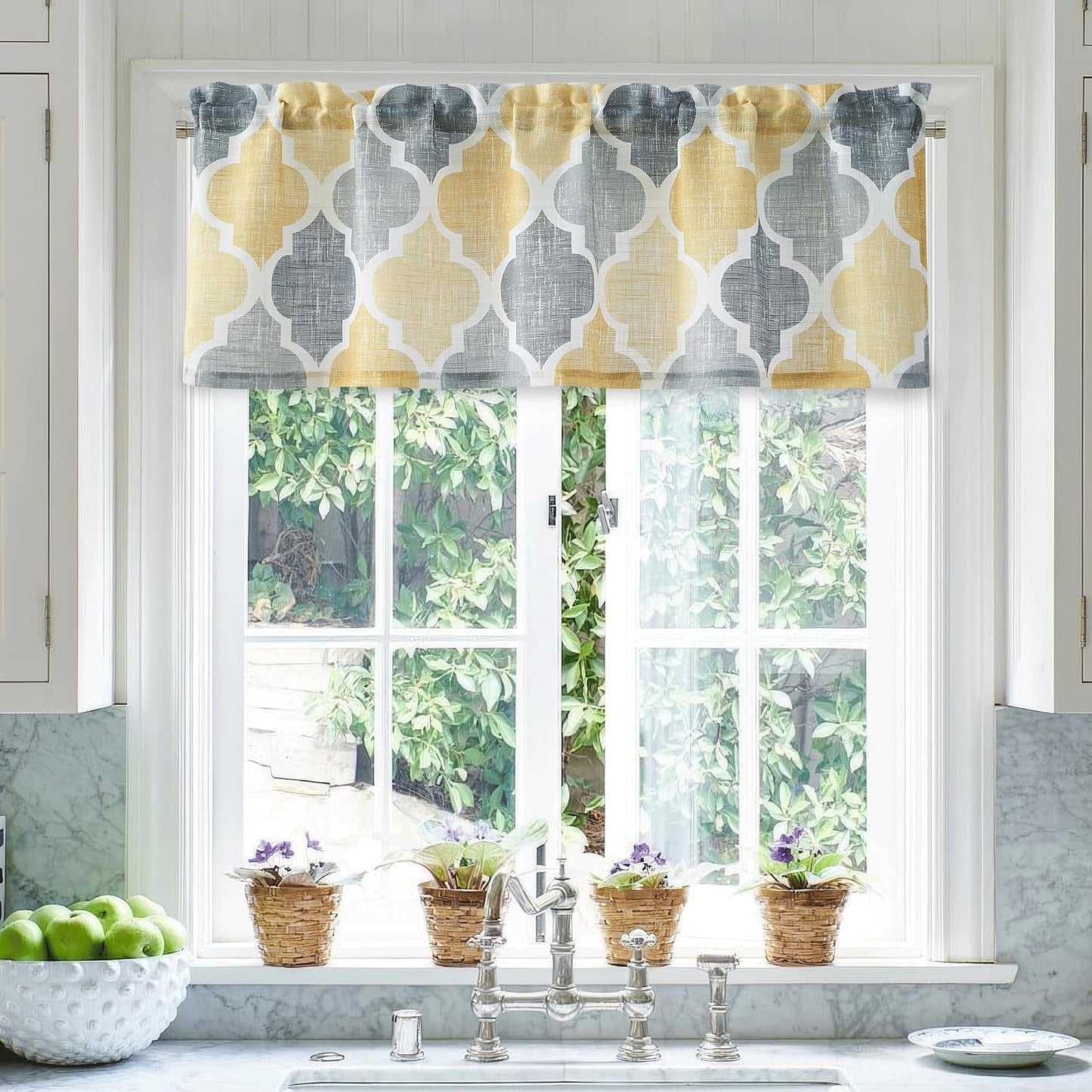 Beauoop Lattice Moroccan Tile Print Valances Geometric Quatrefoil Kitchen Curtains Valances Semi Sheer Rod Pocket Valance for Bathroom Window Treatment, 50 x 18 Inch, Yellow/Grey, 1 Panel