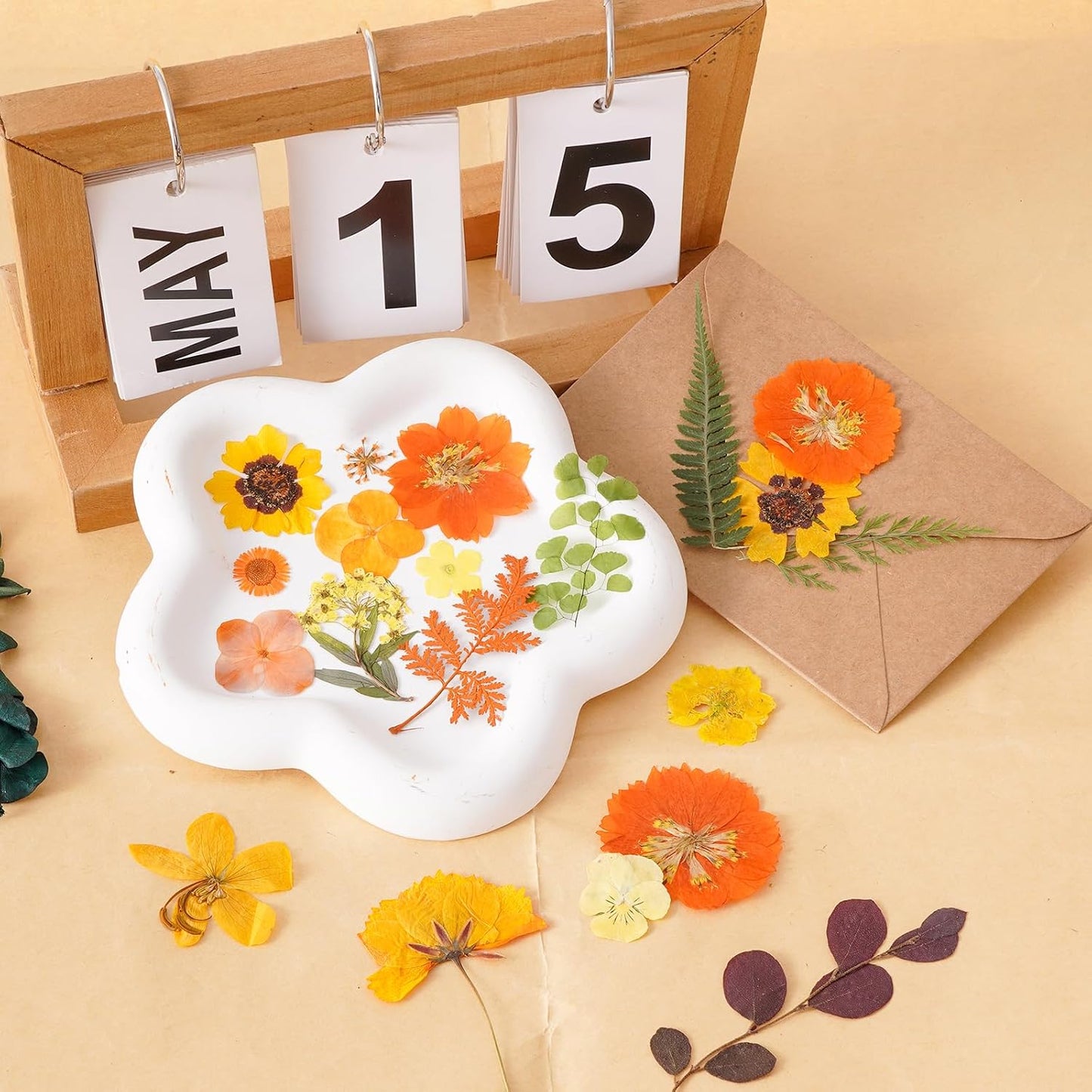 100 Pcs Fall Dried Pressed Flowers for Resin, Autumn Dried Flowers Leaves for DIY Crafts Thanksgiving Scrapbooking Jewelry Molds Soap Candle Making and Nail Decor (Orange)