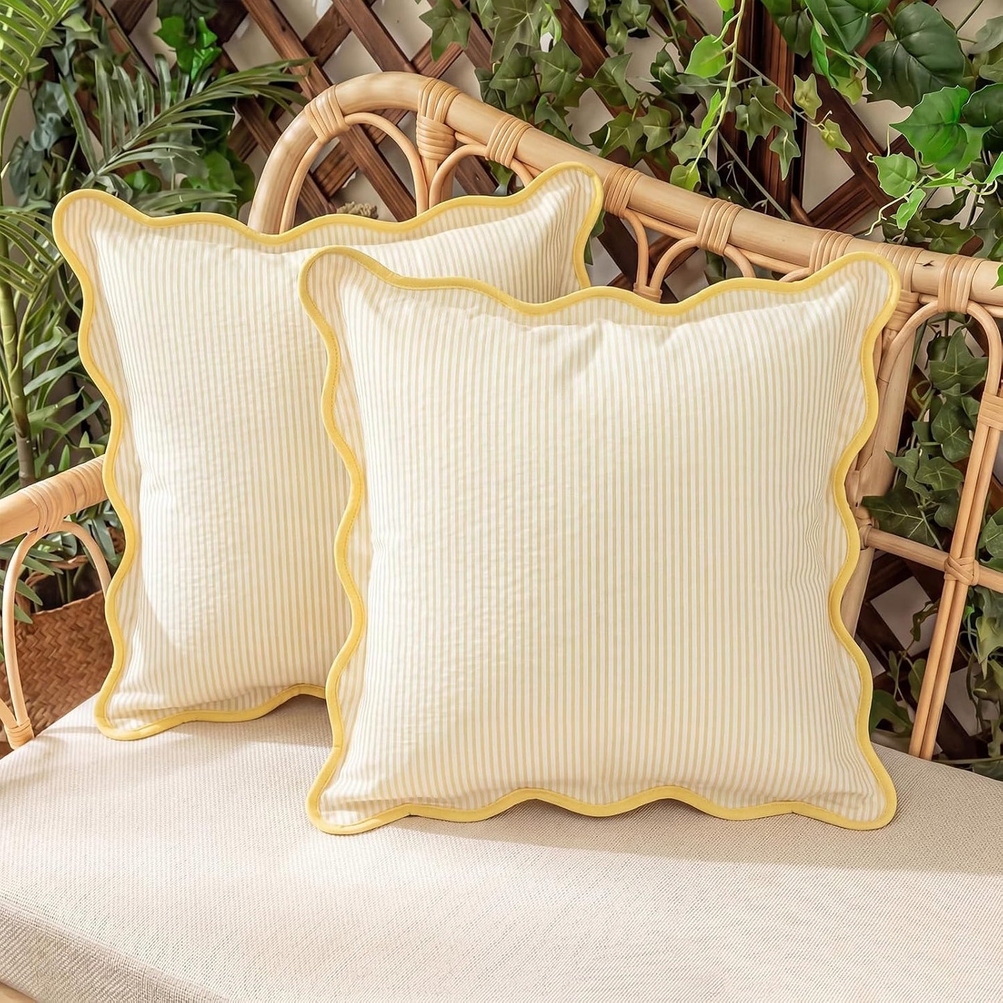 HunnmingRe 2 Pcs Scalloped Edge Striped Pillowcases Stripe Throw Pillow Cover Only Wear Resistant Pillow Shams for Couch Bed Sofa Bedroom Living Room Outdoor Party(Yellow,18'' X 18'')