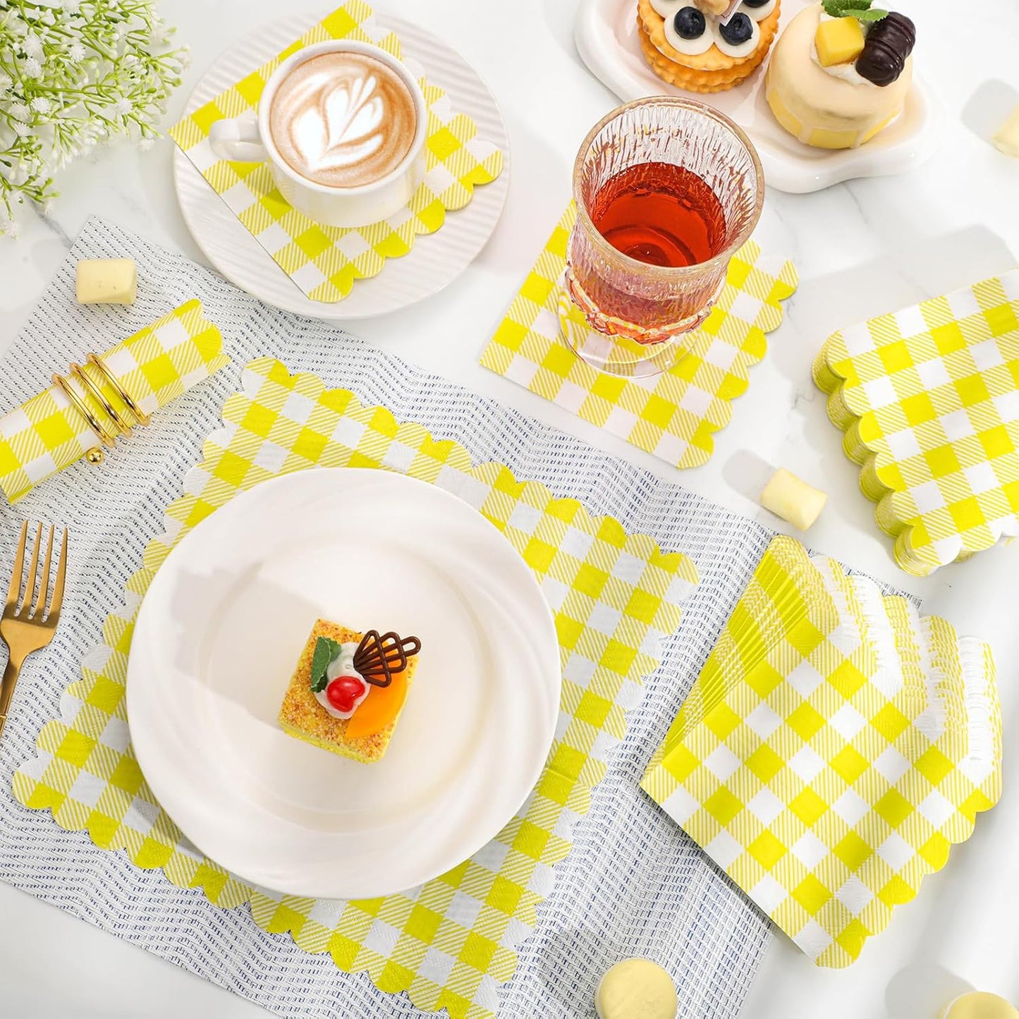 120 Pcs Yellow Gingham Napkins, Scalloped Yellow Cocktail Napkins Dispoable Plaid Picnic Napkin for Birthday, Tea Party, 5 x 5 Inches