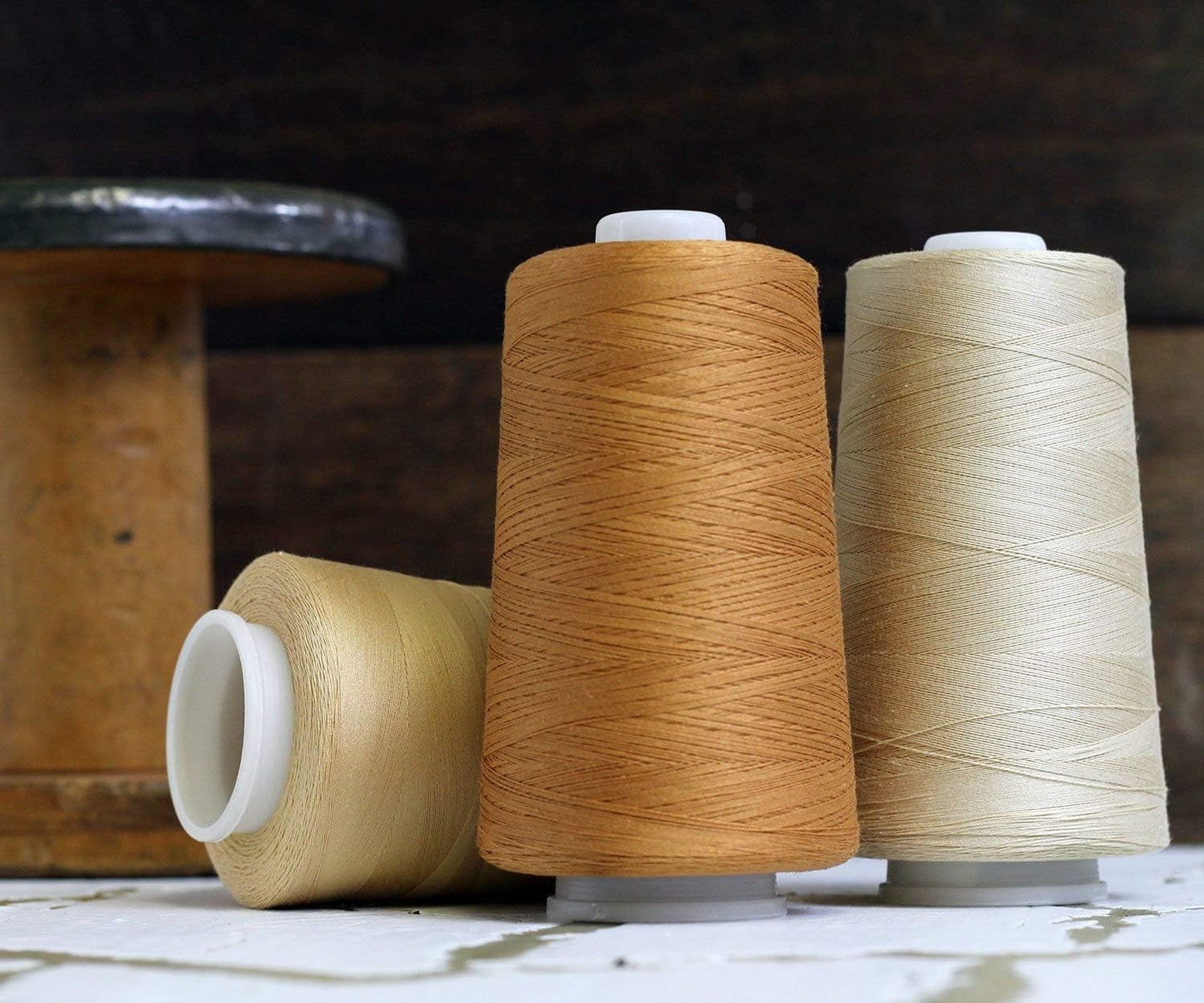 Heavy Duty Cotton Thread, 2500M 40/3, Yellow 514 | Heavy-duty cotton thread for quilting, sewing and topstitching. Strong cone thread gives smooth stitches and low lint.