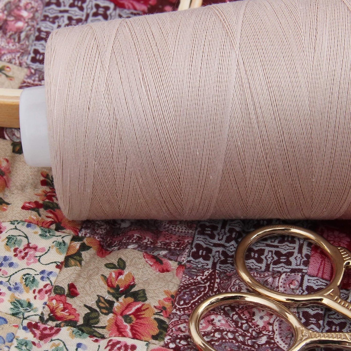 Heavy Duty Cotton Thread, 2500M 40/3, Yellow 514 | Heavy-duty cotton thread for quilting, sewing and topstitching. Strong cone thread gives smooth stitches and low lint.