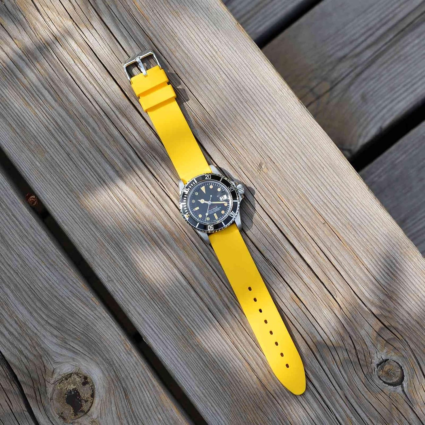 WOCCI 20mm Watch Bands - Premium Silicone Rubber Replacement Straps with Silver Buckle (Yellow)