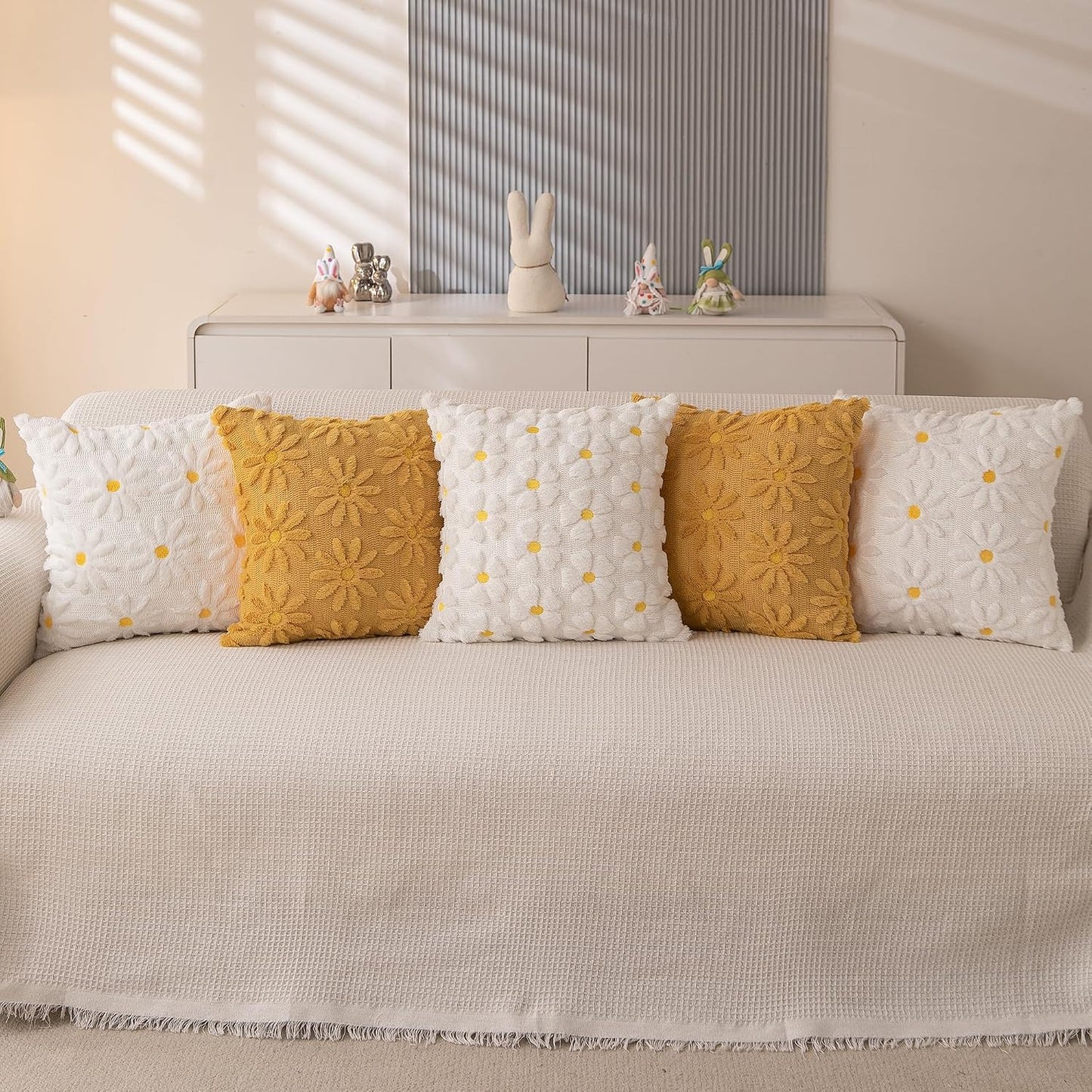 Spring Summer Pillow Covers 18x18 inch Set of 2 Yellow Daisy Flower Outdoor Farmhouse Soft Plush Throw Pillows for Sofa Holiday Spring Summer Home Decor