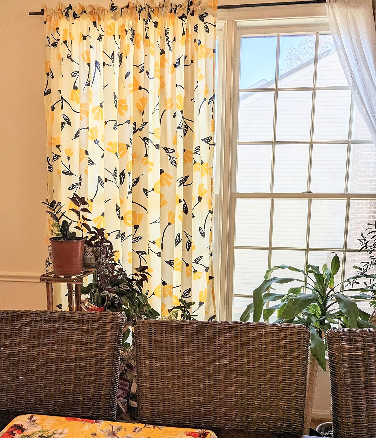 DaDa Bedding Botanical Floral Window Curtain Panels - Natural Semi Sheer Yellow Fleur Golden Orange Spring Time Tulips Straight Tailored Edge - 54 x 84