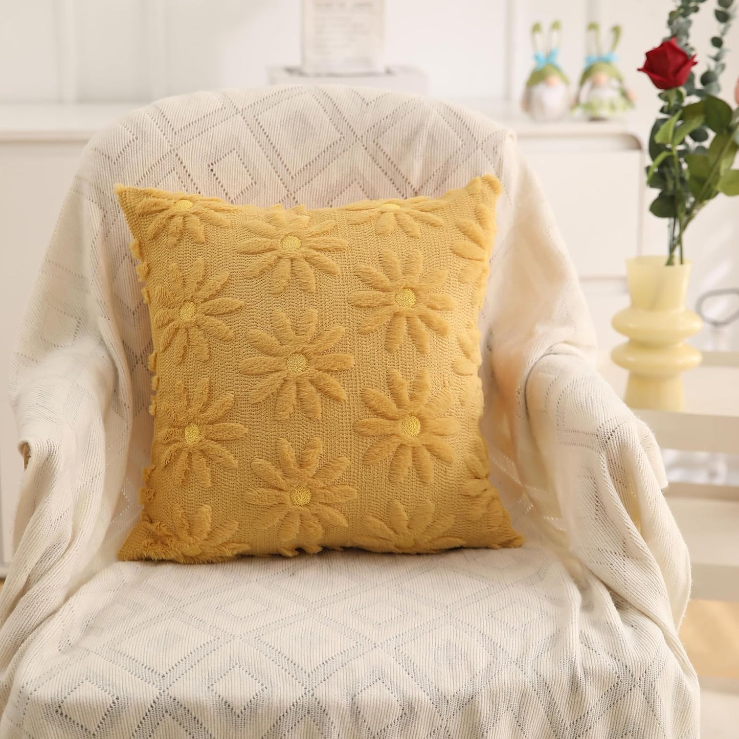 Spring Summer Pillow Covers 18x18 inch Set of 2 Yellow Daisy Flower Outdoor Farmhouse Soft Plush Throw Pillows for Sofa Holiday Spring Summer Home Decor