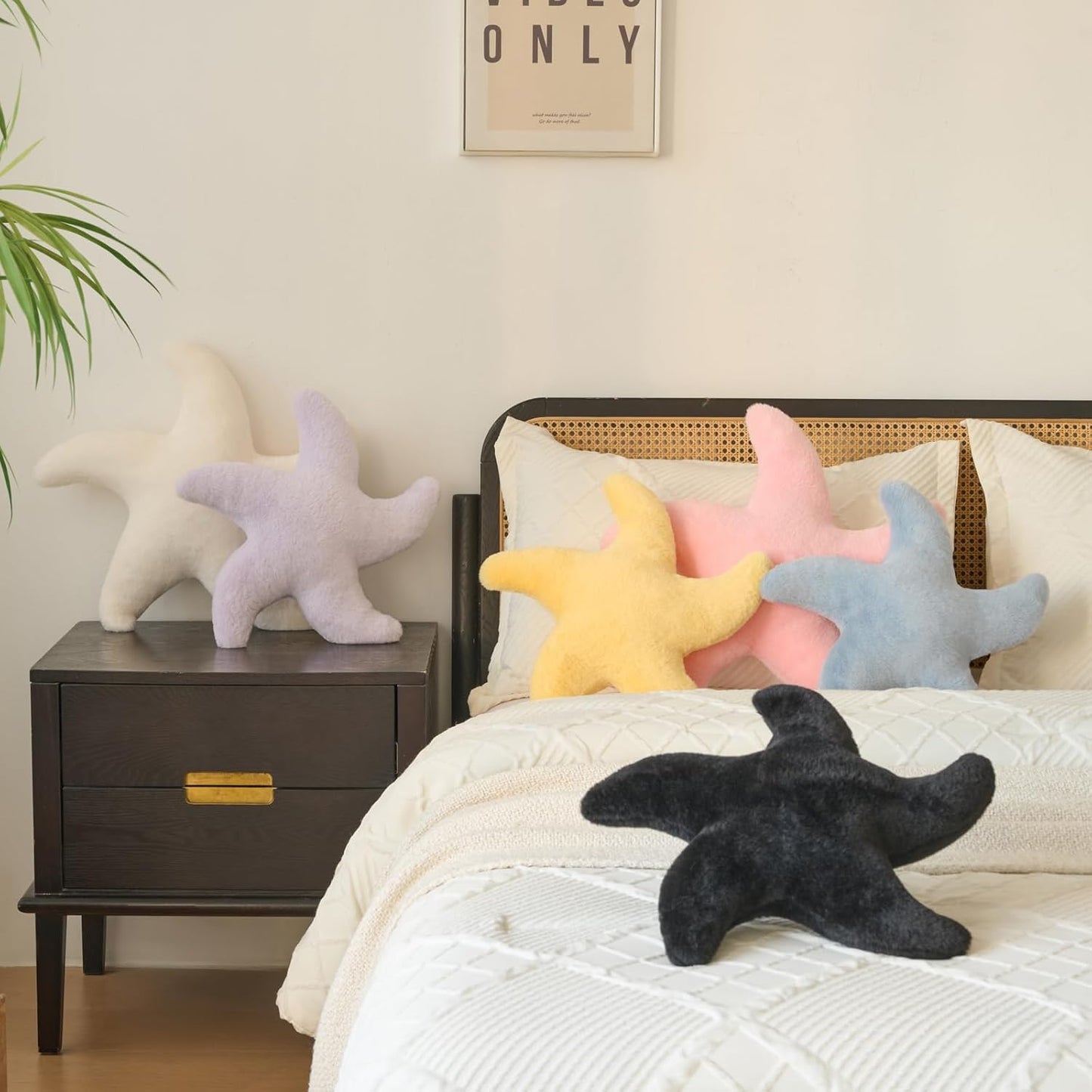 Starfish Pillow, 19.6" Cute Aesthetic Room Decor Accent Pillows, Yellow | Decorative Pillows Plush with Soft Faux Rabbit Fur for Couch, Bed, Seating, Bedroom, Living Room