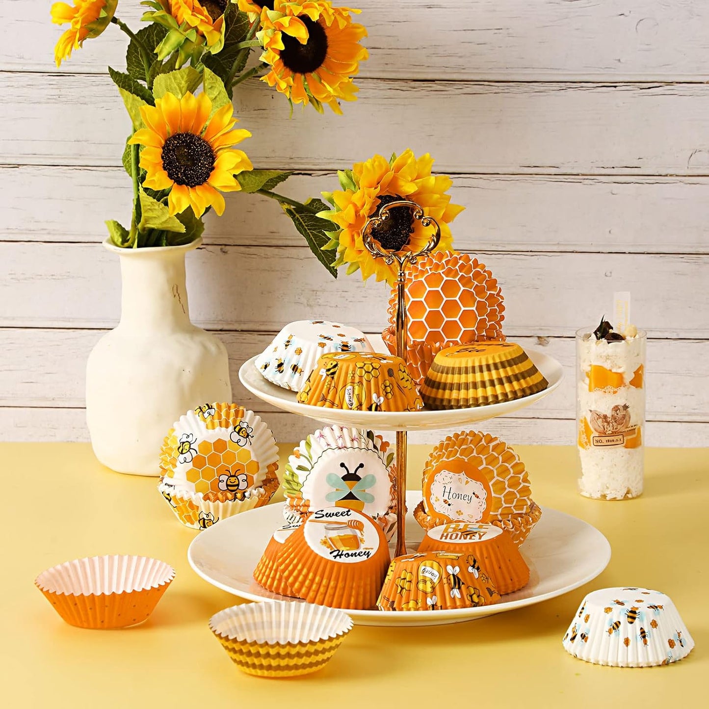 450pcs Yellow Cupcake Liners - 9 Bee Designs for Parties & Celebrations