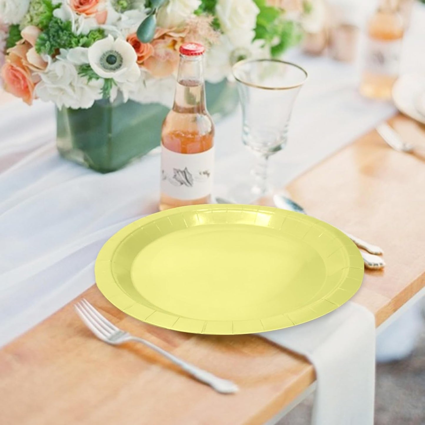 50 Pcs Light Yellow Paper Plates 7 Inch Yellow Dessert Plates Disposable Dinner Plates for Baby Shower Bridal Shower Birthday Party Supplies Disposable Paper Plate