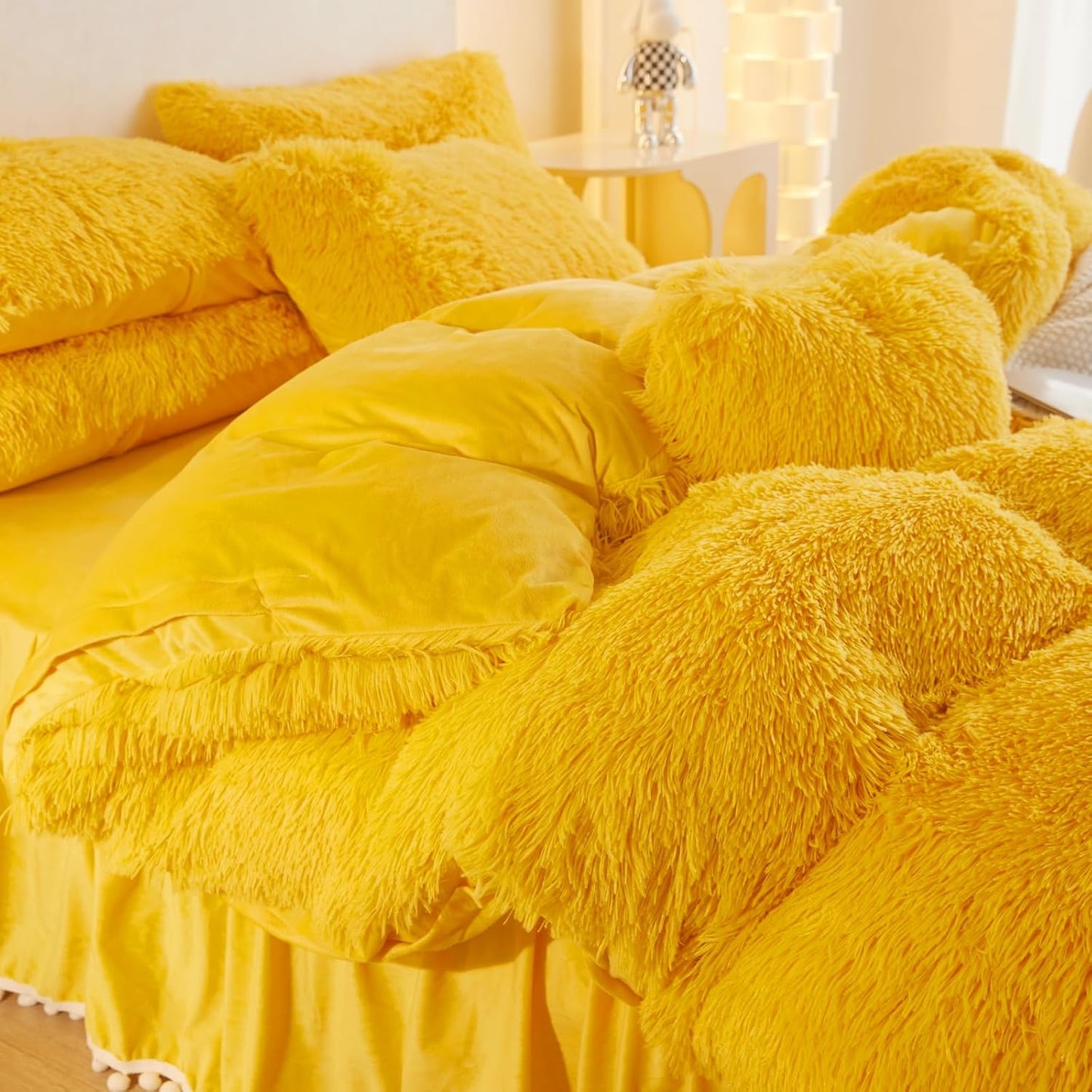 Fuzzy Yellow Comforter Cover Queen Set, Soft Furry Faux Fur Yellow Bedding Queen Set 3 Pieces (1 Plush Duvet Cover + 2 Fluffy Pillow Cases) Shaggy Bed Set, Zipper Closure