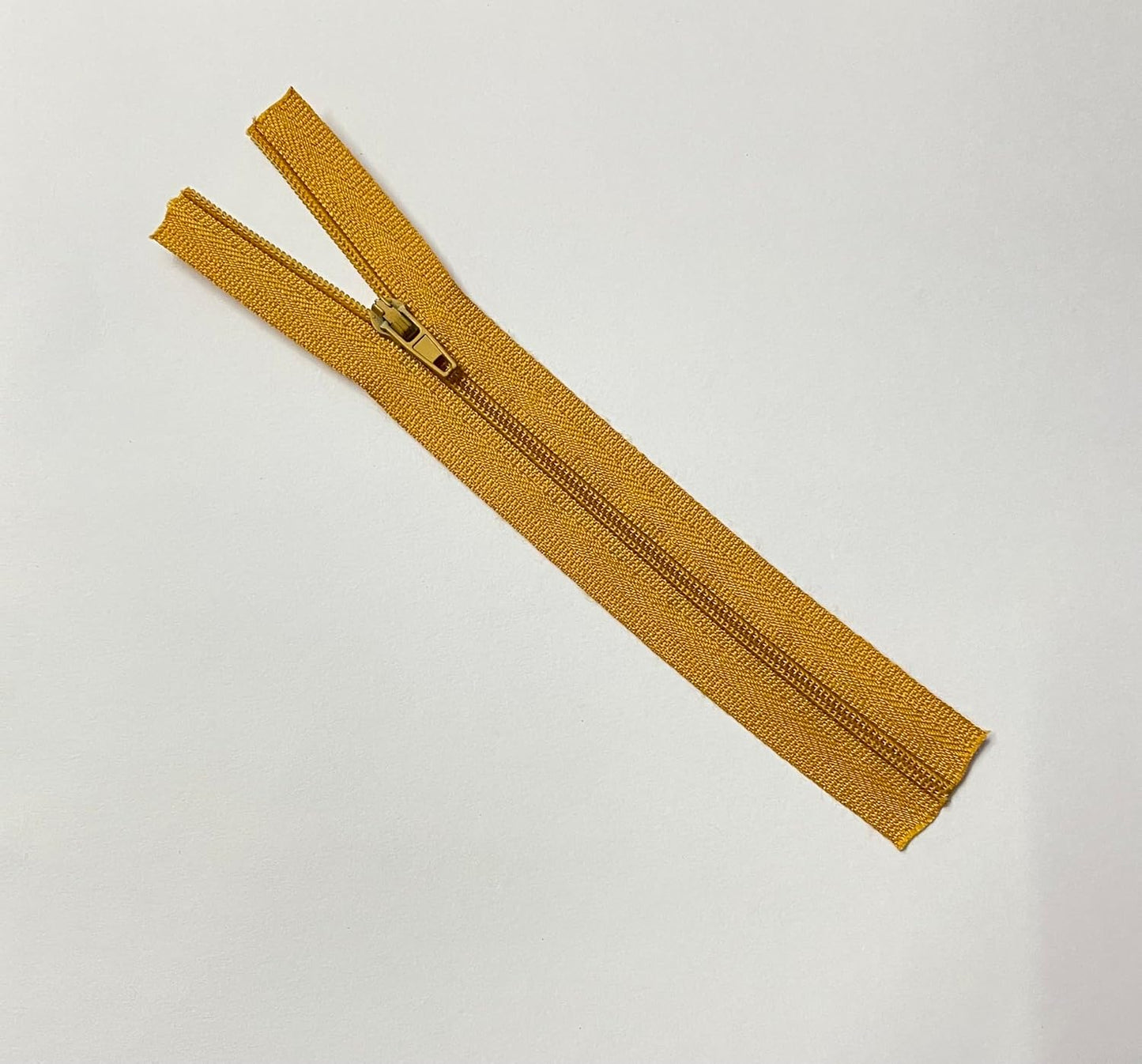 Nylon Coil Invisible Zipper #3, 7-18 Inch, for DIY Sewing, Crafts, Bags, Purse Making (Golden Yellow, 9 Inch)