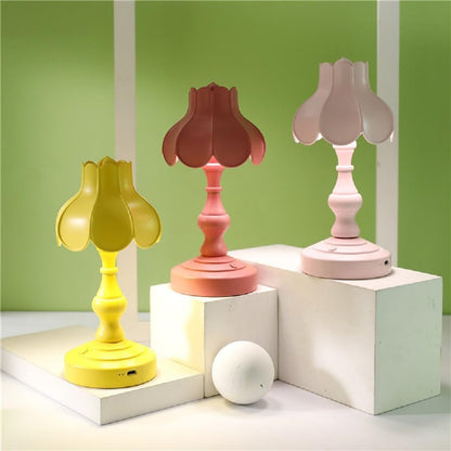 Desk Lamp, Retro Lotus Leaf Ingenious Lovely 3 Light Sources Small Table Night Lamp for Girls Bedroom (Yellow)