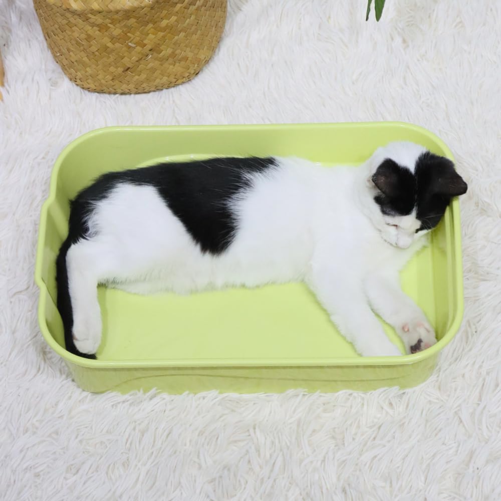 Portable Cat Litter Box with Semi-Enclosed Design & Splash-Proof Tray, Odor Control Litter Pan for Travel Use - Easy Clean Pet Toilet for Multiple Cats(Yellow)