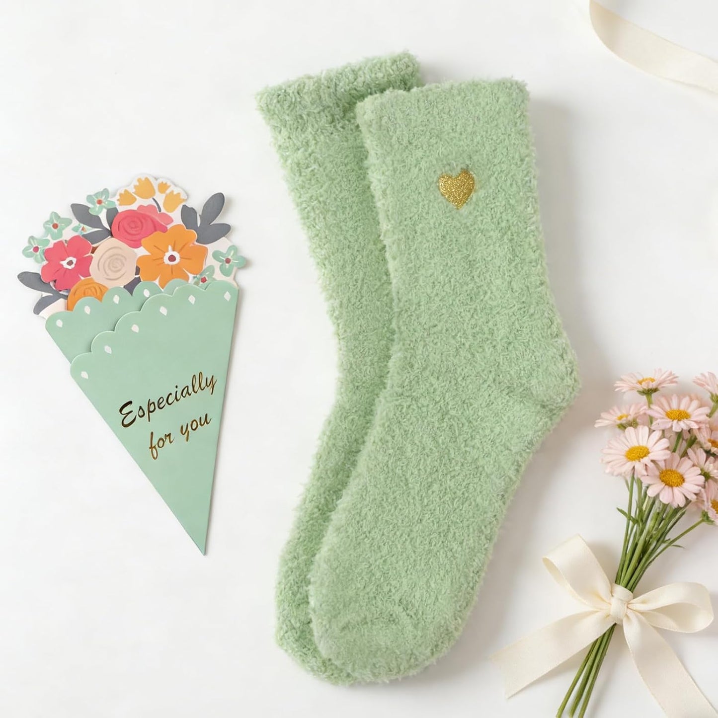 Birthday Gifts for Women Teen Girls, Unique Happy Graduation Gift Baskets for Her, Thank You Teacher Self Care Get Well Present Set, 14pcs Cute Daisy Box for Friend SisterGirlfriend Coworker(Yellow)
