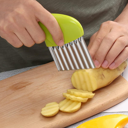 4 Pack Stainless Steel Potato Crinkle Cutter | Carrot Wavy Knife, French Fry Slicer, Vegetable Wavy Chopper Knife, Green & Pink & Blue & Yellow