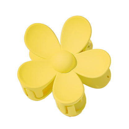 Yellow Hair Claw Clips Flower Shaped Plastic Jaw Clips Anti-scratch Smell-less Useful Hold Tightly Light Hair Accessories for Beauty and Personal Care