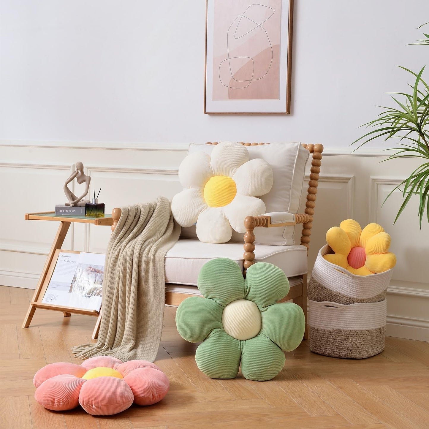Flower Pillow,15.75" Daisy Pillow Blue Decorative Pillows | Throw Pillows,Short Plush,PP Cotton Filling,Flower Shaped,Seating Cushion,for Sofa Couch Bed,Spring Cute Home Decor