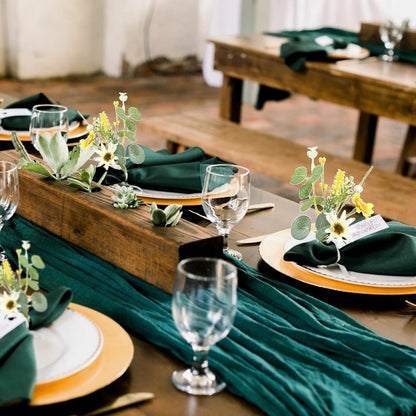 Eucalyptus Leaves Daisies Napkin Rings Green Eucalyptus Leaf Yellow Flower Napkin Buckle Table Decoration for Spring Wedding Party Valentine's Day Festival Decoration Supplies 4 Pcs