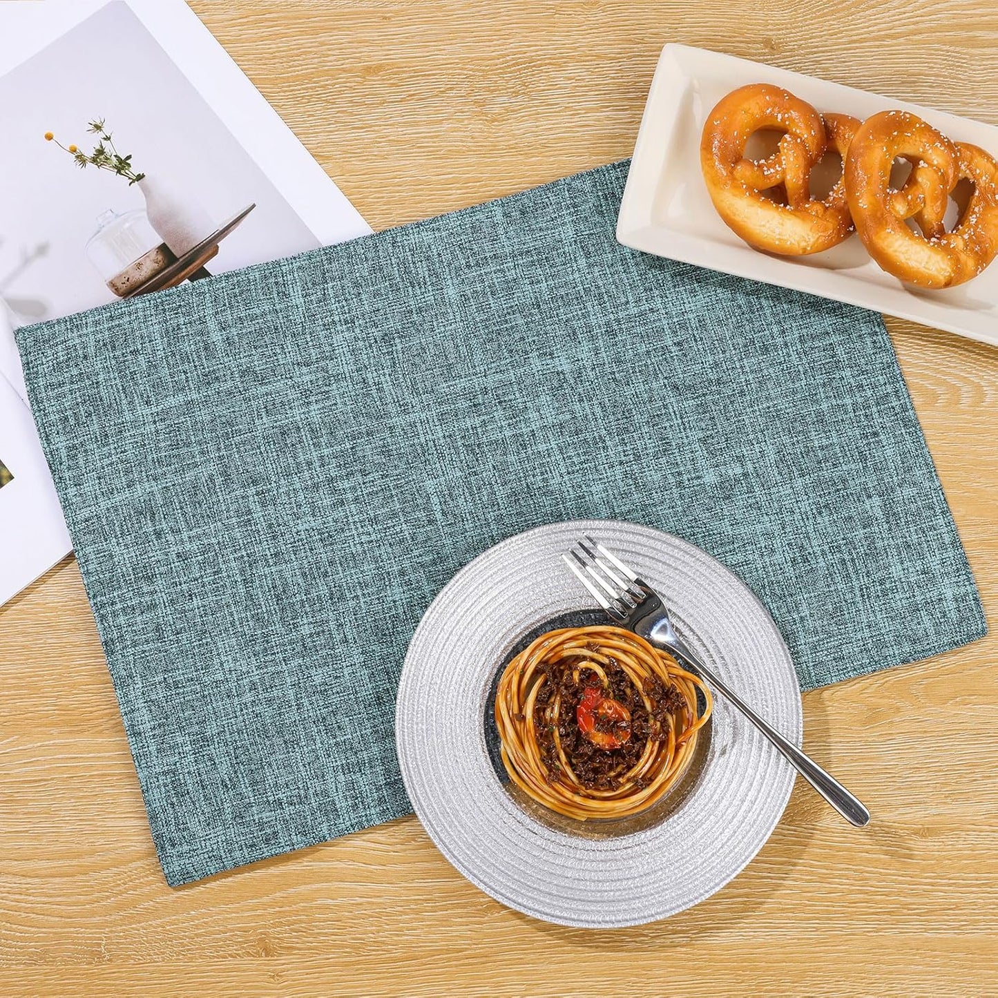 Woven Fabric Placemats Set of 4 Heat Resistant Place Mats Non Slip Washable Double Layer Cloth Placemats Reversible Table Mats Kitchen Dining Table Decor (4, Yellow)