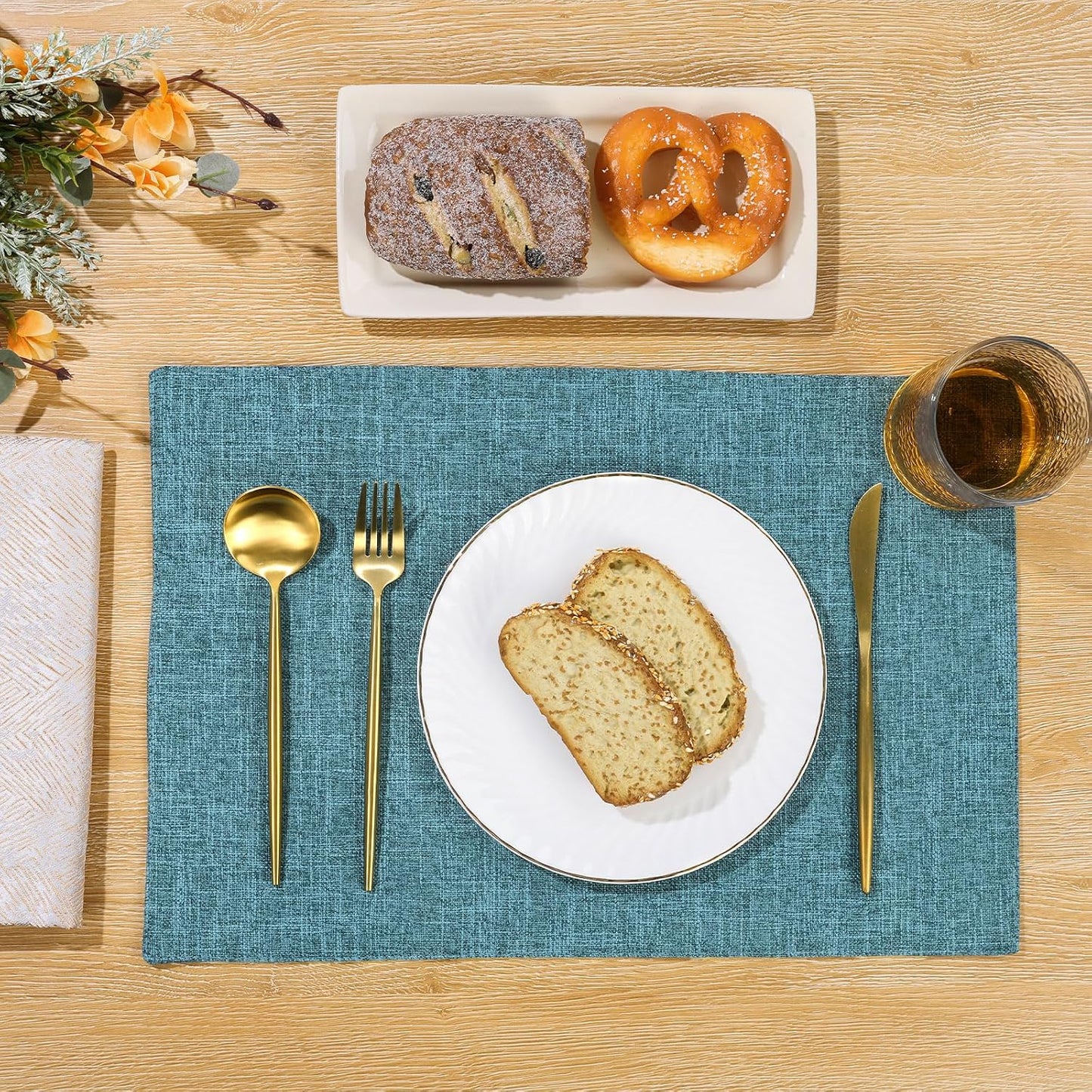 Woven Fabric Placemats Set of 4 Heat Resistant Place Mats Non Slip Washable Double Layer Cloth Placemats Reversible Table Mats Kitchen Dining Table Decor (4, Yellow)