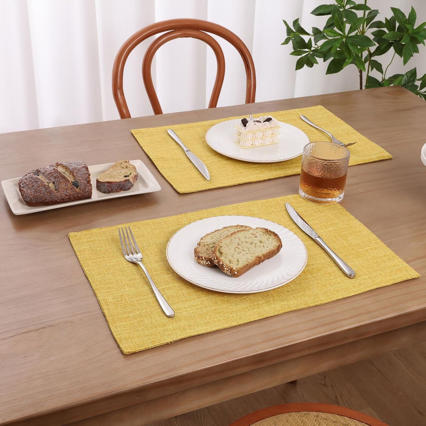 Woven Fabric Placemats Set of 4 Heat Resistant Place Mats Non Slip Washable Double Layer Cloth Placemats Reversible Table Mats Kitchen Dining Table Decor (4, Yellow)