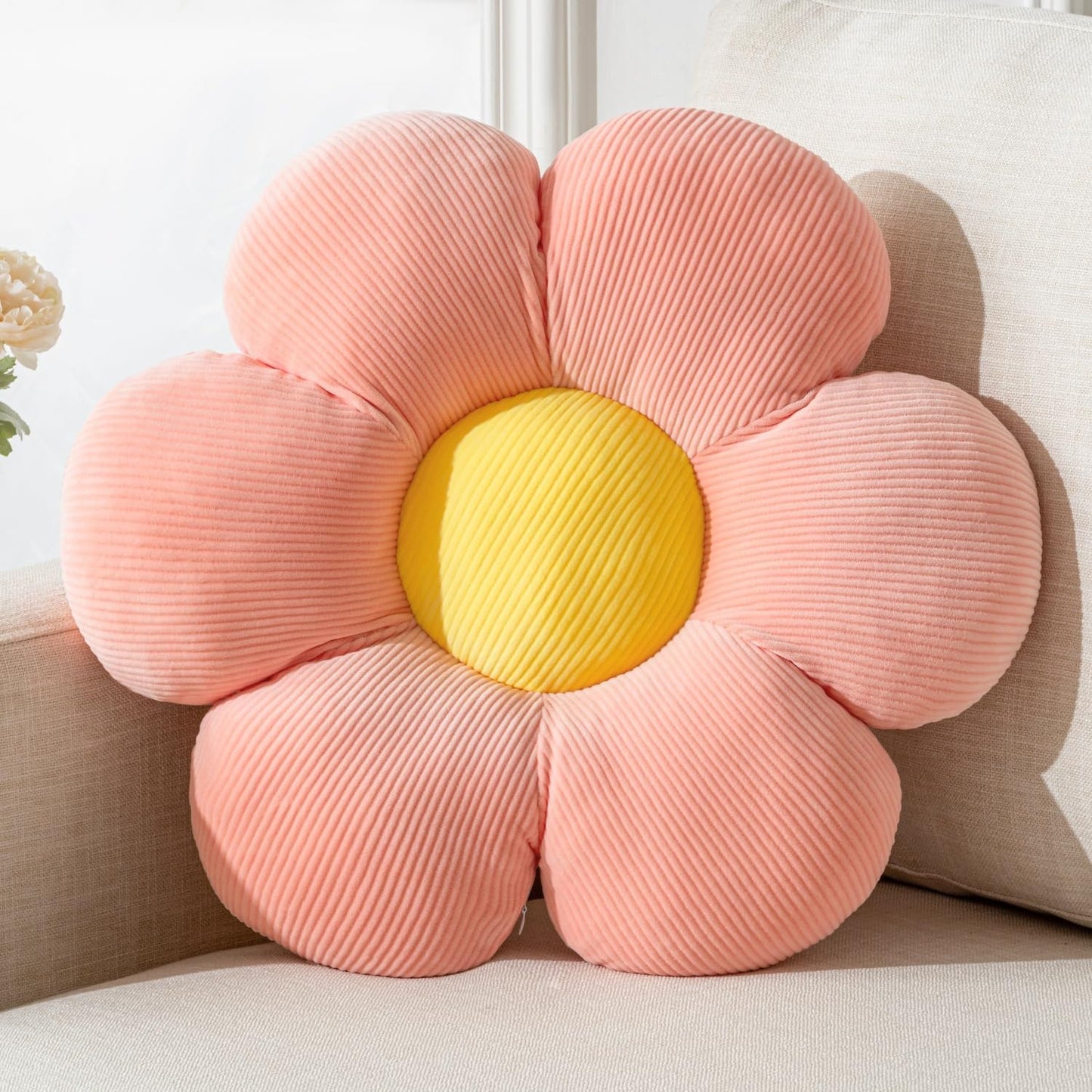 Flower Pillow,Pink Daisy Pillow 15.75" Decorative Pillows | Throw Pillows,Short Plush,PP Cotton Filling,Flower Shaped,Seating Cushion,for Sofa Couch Bed,Spring Cute Home Decor