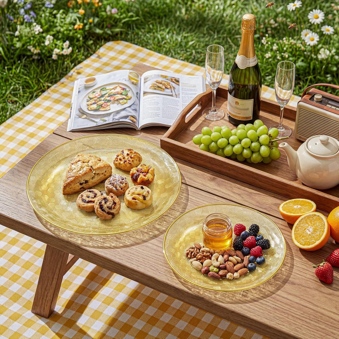60PCS Clear Yellow Gold Plastic Plates - Heavy Duty Fancy Disposable Plates With Gold Rim -serve for 30 guests Include 30PCS 10.25" & 30PCS 7.5" Honeycomb Design Plates for Party(Yellow)