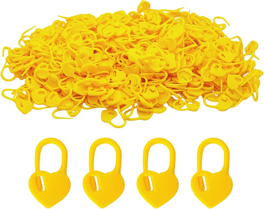 500PCS Plastic Crochet Stitch Markers, Heart Shape Locking Needle Clips for Knitting Sewing Handmade Projects DIY Craft Supplies, Knitting Stitch Counter Needle Pin (Yellow)