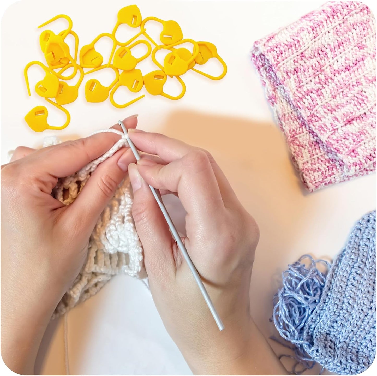 500PCS Plastic Crochet Stitch Markers, Heart Shape Locking Needle Clips for Knitting Sewing Handmade Projects DIY Craft Supplies, Knitting Stitch Counter Needle Pin (Yellow)