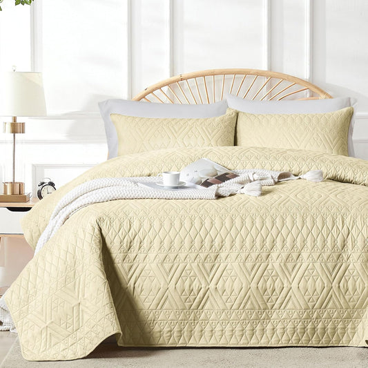 King/Cal King Size Quilt Bedding Set,Butter Yellow Lightweight Microfiber Soft Bedspread,Modern Style Geometric Pattern Coverlet Set for All Seasons,3 Piece(1 Quilt,2 Pillow Shams)