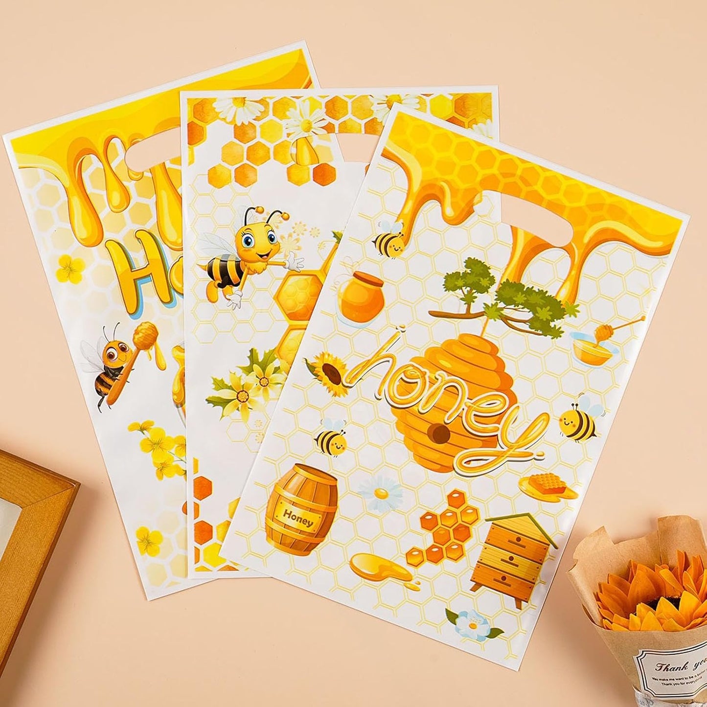 30PCS Yellow Bee Gift Bag Honey Bee Theme Treat Bags Bulk, Plastic Bee Party Favor Decorations for Birthday, Gender Reveal Party Supplies