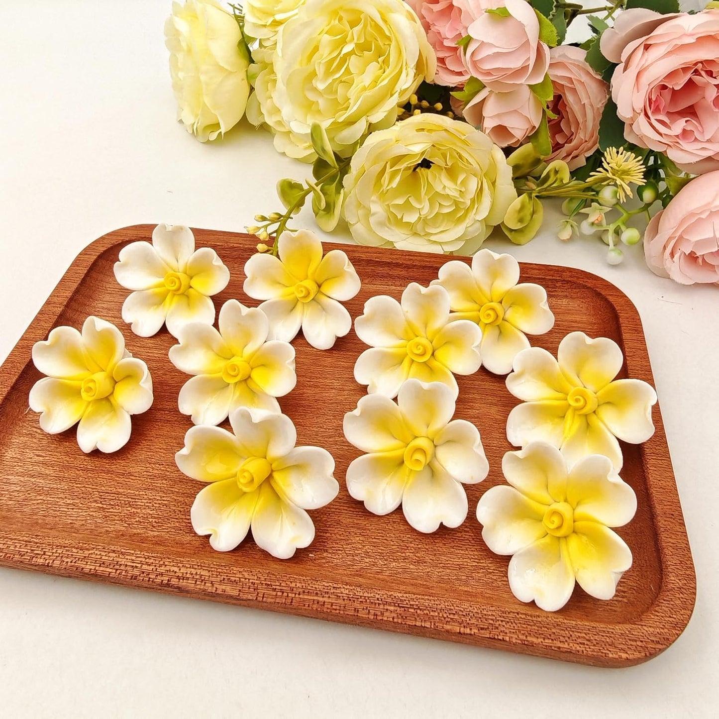 3D Ceramic Flower Mosaic Tiles, 10Pcs Floral Porcelain Tiles for Crafts, Handmade DIY Supplies for Artwork, Creative Mosaic Pieces (Yellow)