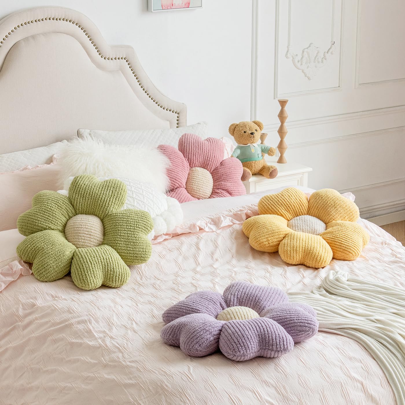 Sioloc Flower Shaped Pillow, Flower Floor Pillow, Seat Cushion, Cute Aesthetic Pillow, Decorative Pillows for Bed Sofa Couch(Yellow,19.7Inch)