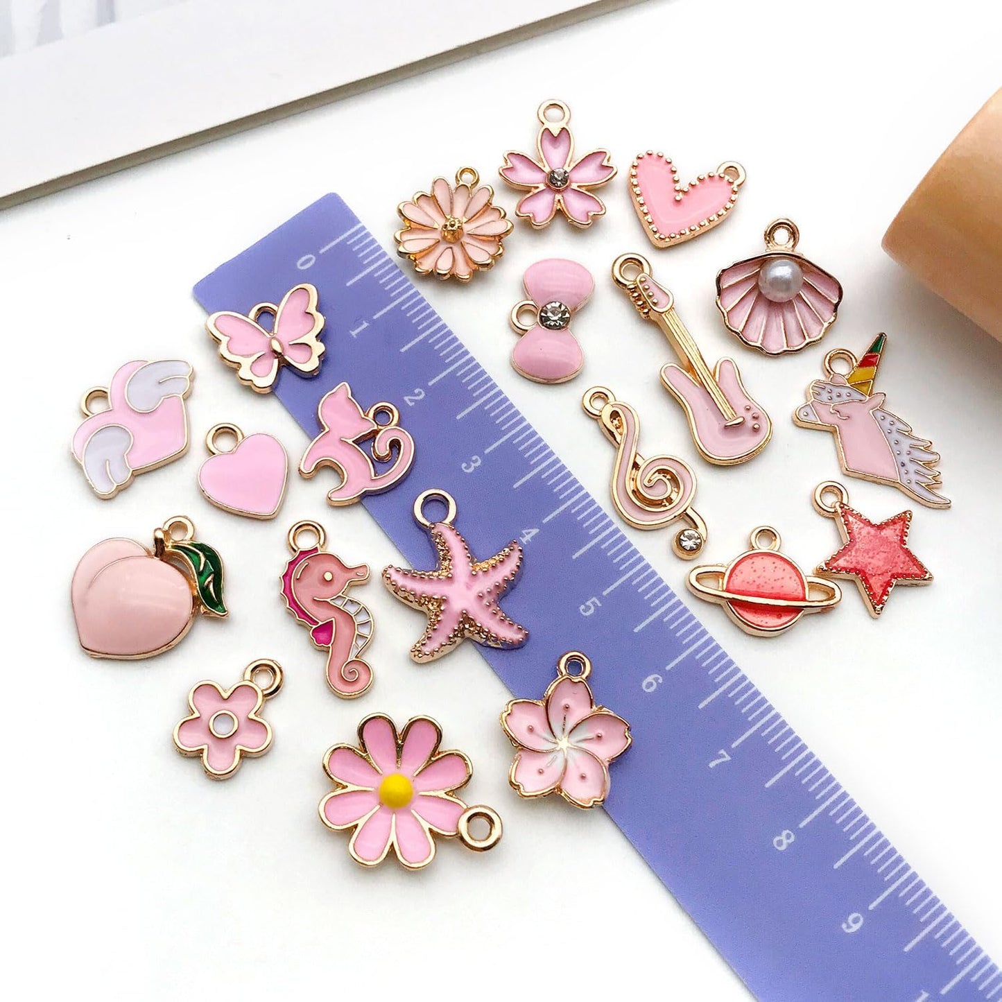 40pcs 20 pairs Assorted Enamel Bracelet Charms for Jewelry Making DIY Necklace Bracelet Earrings Keychain Crafting Charms Kit Crafts (Yellow-SN990)