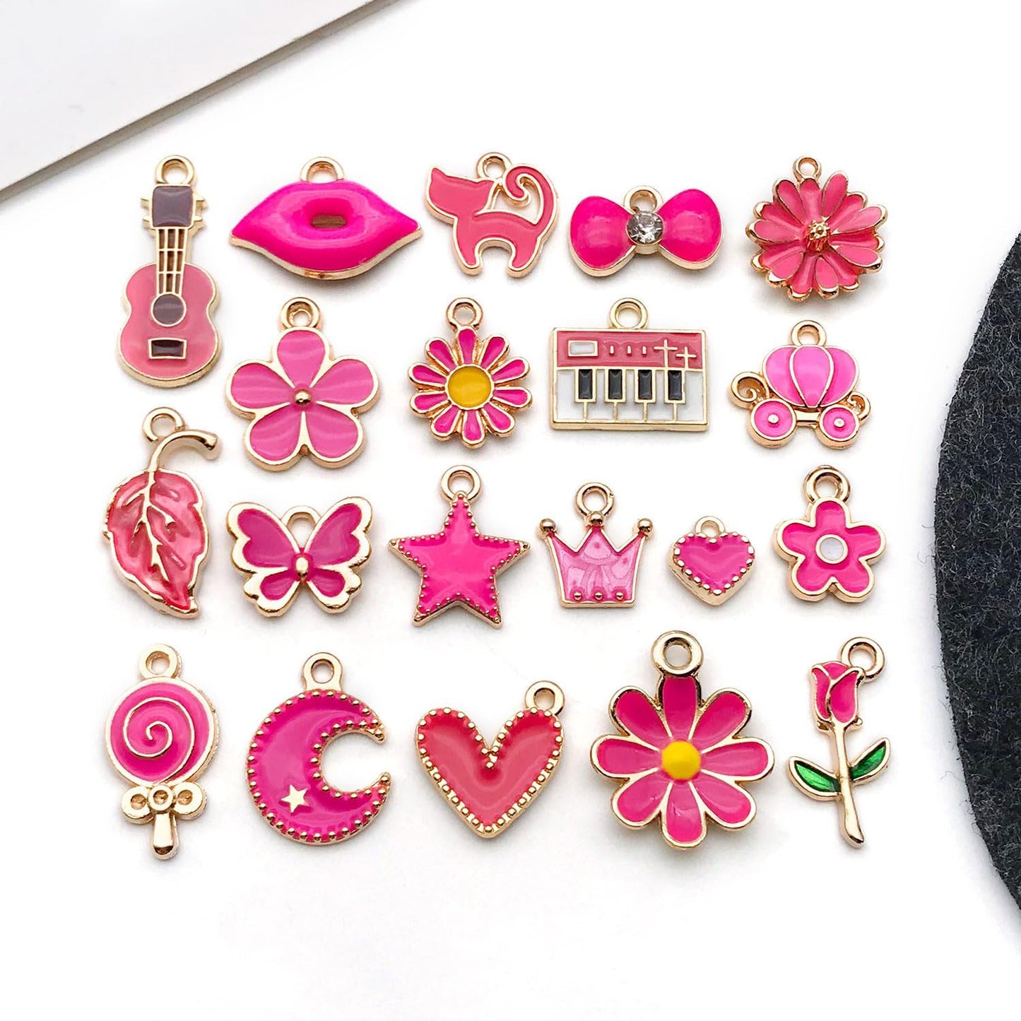 40pcs 20 pairs Assorted Enamel Bracelet Charms for Jewelry Making DIY Necklace Bracelet Earrings Keychain Crafting Charms Kit Crafts (Yellow-SN990)