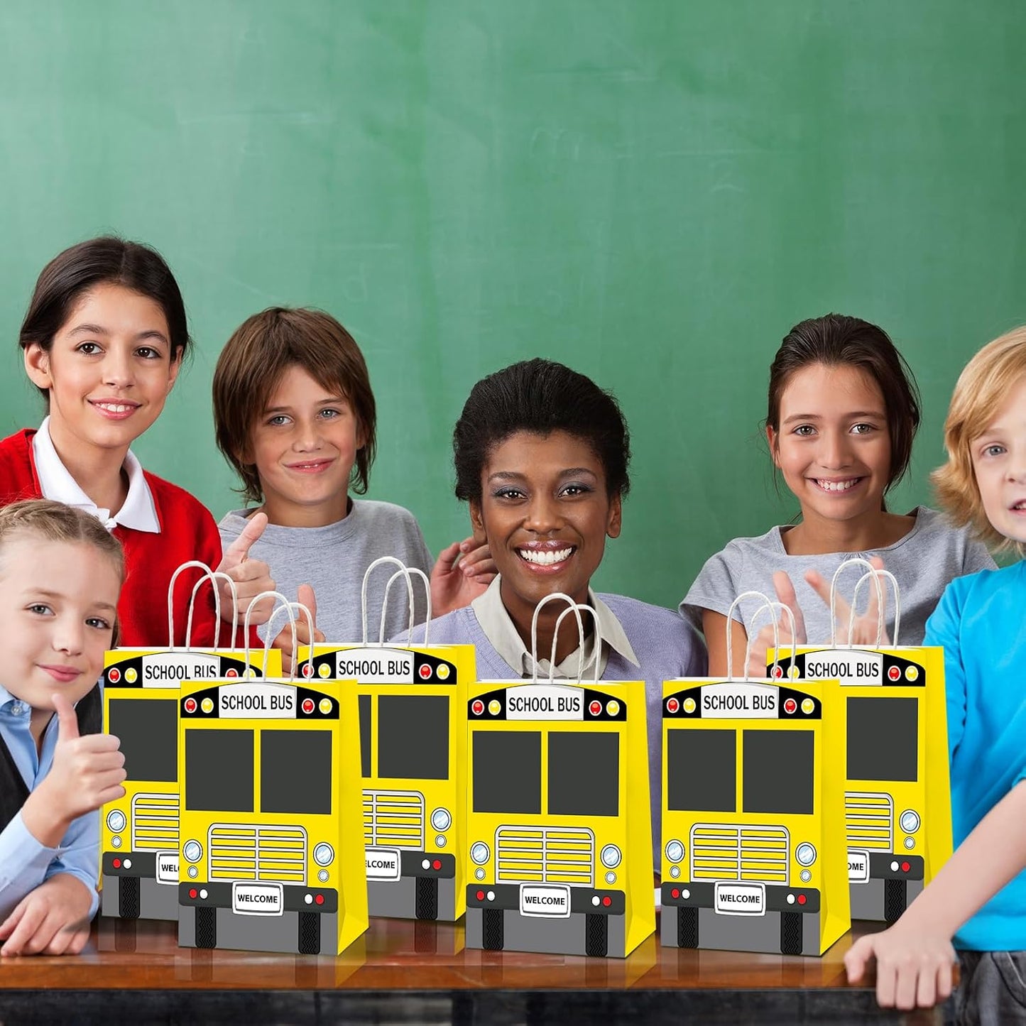 24Pcs School Bus Goodie Bag School Bus Gift Snacks Candy Party Favors Bags with Handles Yellow School Bus Party Treat Bags for Kids Welcome Back to School Birthday Baby Shower Supplies
