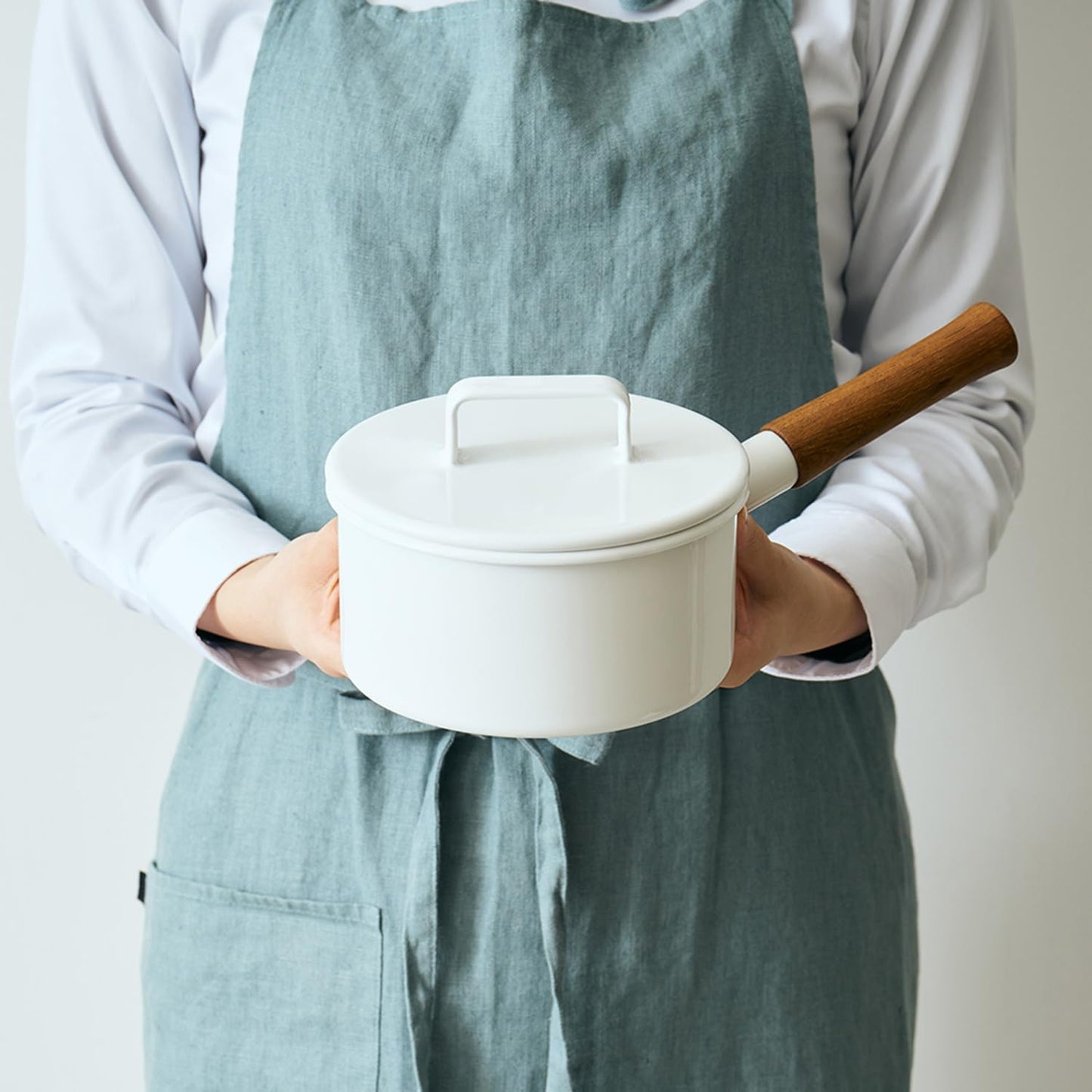 YY-16S.Y Single-Handed Pot, Sauce Pan, Enamel, 6.7 inches (17 cm), Induction Compatible, Yellow