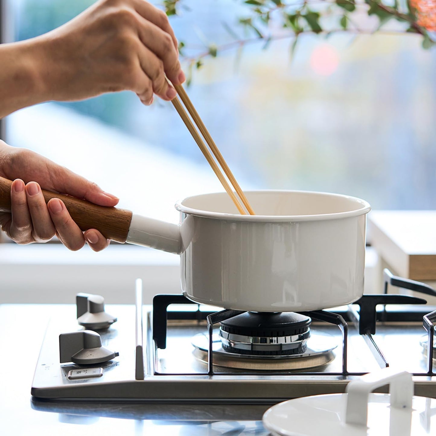 YY-16S.Y Single-Handed Pot, Sauce Pan, Enamel, 6.7 inches (17 cm), Induction Compatible, Yellow