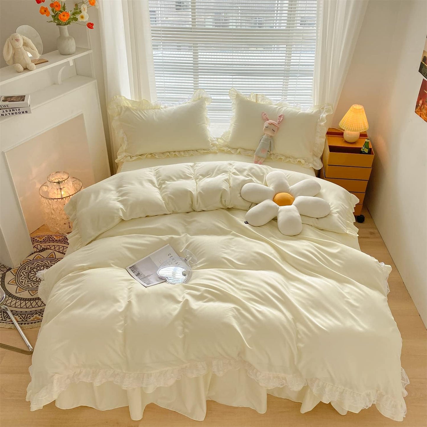 Chic Ruffle Lace Polyester Duvet Cover Set -Girl Yellow Bedding-2 Piece Twin Duvet Cover with Zipper Closure -Ultra Soft and Light Weight(Light Yellow, Twin)