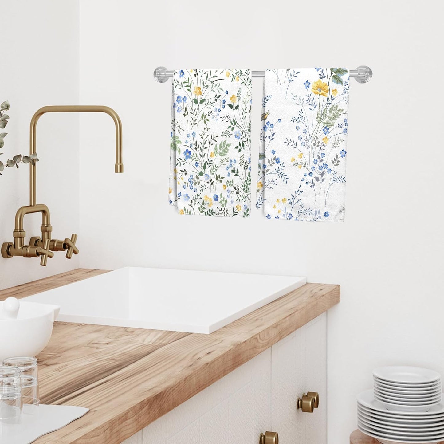 Blue Wildflower Spring Kitchen Towels, Plant Green Leaf and Yellow Floral Absorbent Dish Towels for Kitchen, Country Blue Floral Hand Towels Decorations Set of 2, 18x26 Inch