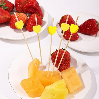 100 Pack Fruit Toothpicks Yellow Heart-Shaped Bamboo Cocktail Picks Natural Bamboo Toothpicks for Appetizers Fruit Cake Dessert Barbecue Snacks Sandwiches for Birthday party Decoration Party Supplies