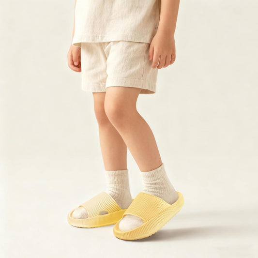 Cloud Slides for Kids, Toddler Boys Girls Pillow Shower Bathroom Slippers, Non-Slip Open Toe Super Soft Comfy Thick Sole Home House Beach Clouds Cushion Slide Sandals for Indoor Outdoor Shoes