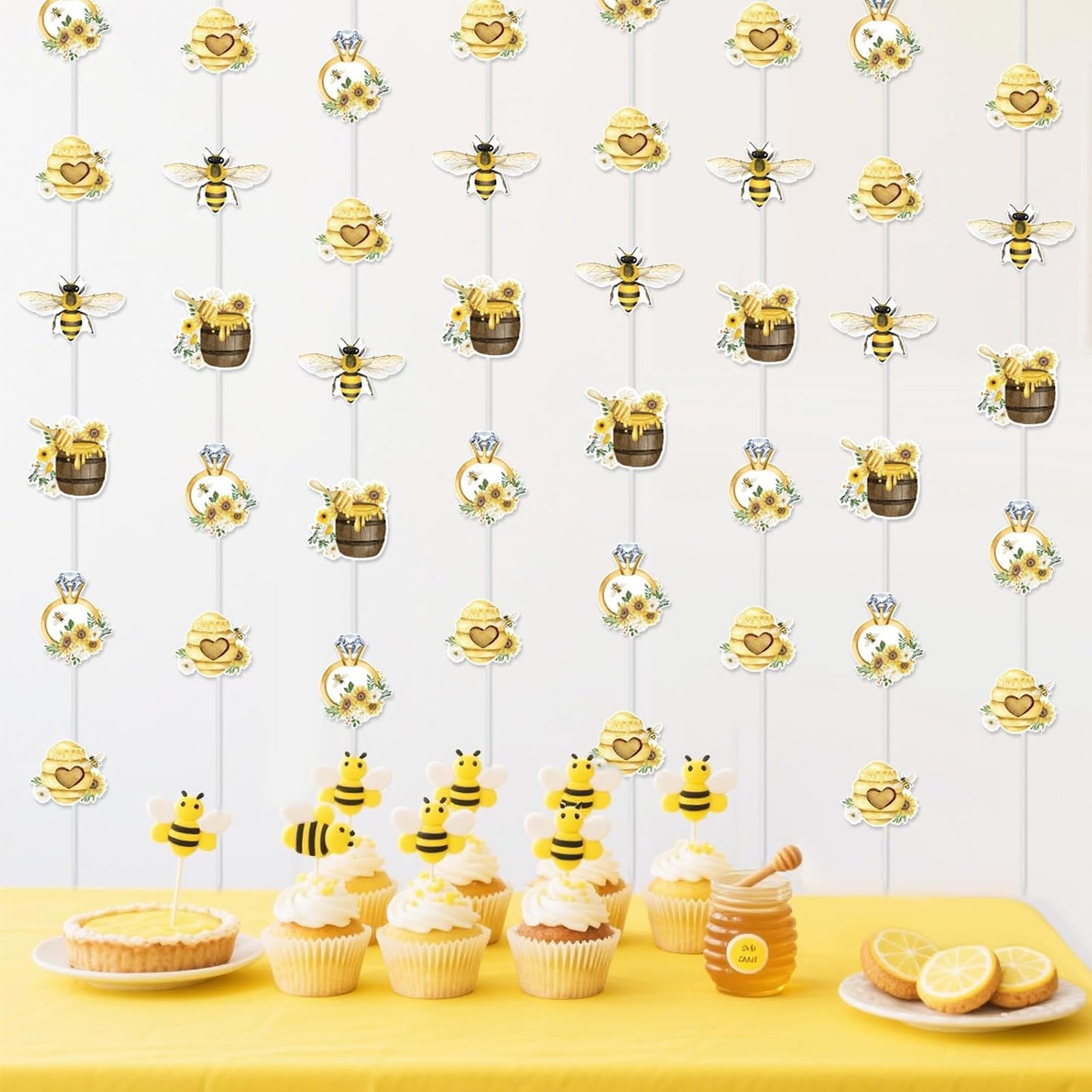 Bee Bridal Shower Decoration, 24pcs She Found Her Honey Decoration Hanging Garland Streamer Double-Sided Yellow Hanging Banner for Bride to Bee Bachelorette Engagement Wedding Party