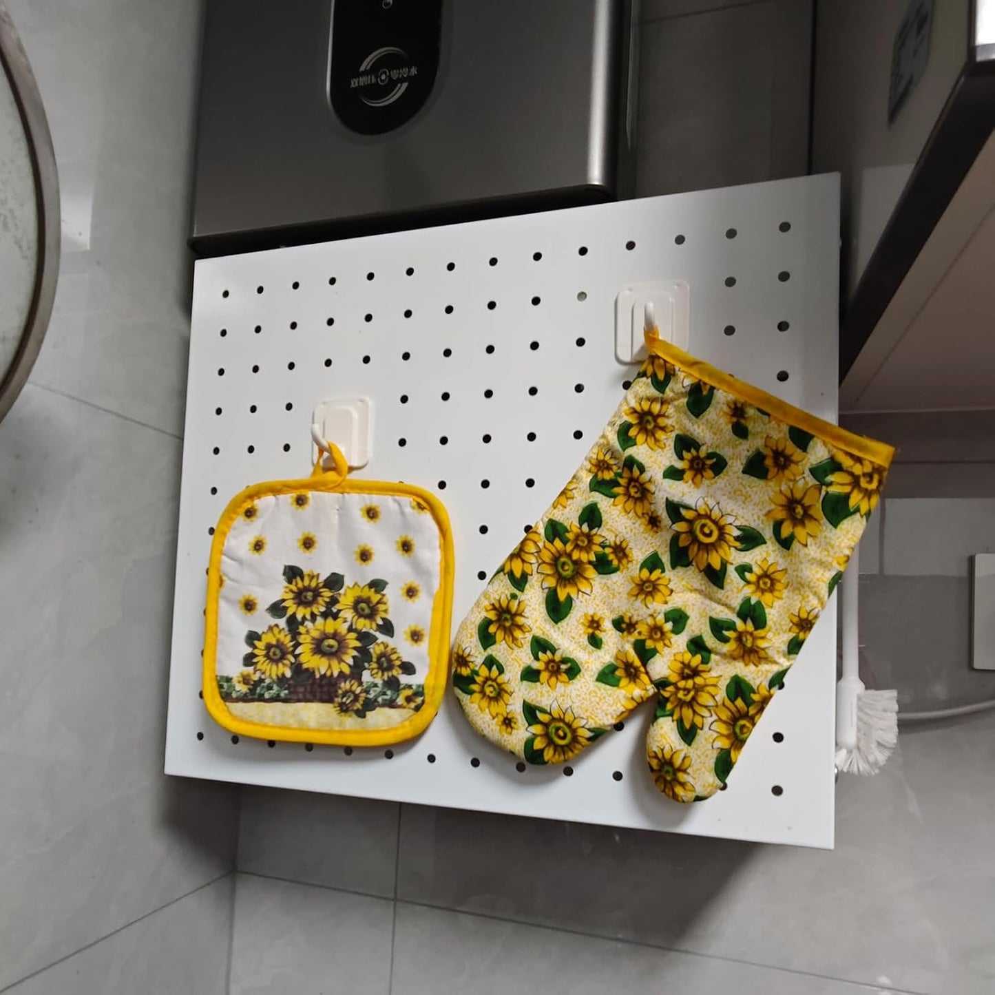 Oven Mitts and Pot Holders 6pcs Set, Yellow Sunflower Dish Towels Gloves-Oven Mitts Sunflower Dish Cloths Linen Set Heat Resistant BBQ Gloves for Kitchen Baking Cooking Grilling Microwave