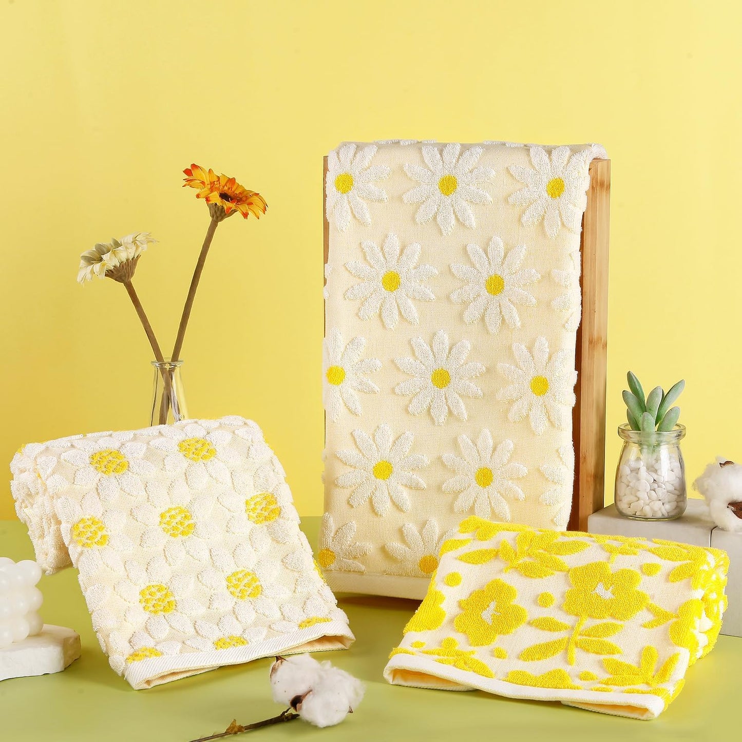Hand Towels Yellow Summer Spring Floral Daisy for Bathroom | 2 Pack Cotton White Flower Farmhouse Decorative Towels Set for Drying, Cleaning, Cooking, Holiday 13.7'' x 29.5''