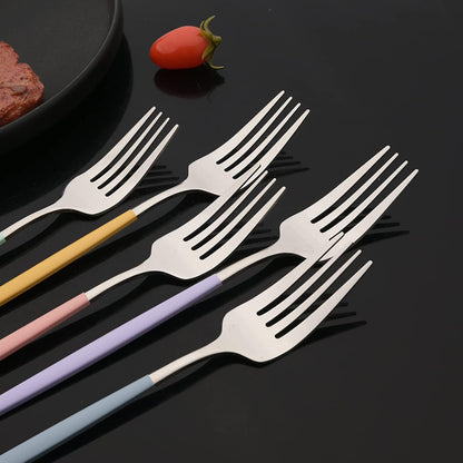 Flatware Set 24 Piece, Stainless Steel Silverware Set, Macaron Small Fresh Color Cutlery Set, Modern Elegant Tableware Set for Party, Christmas, Dinner (Yellow Silver)
