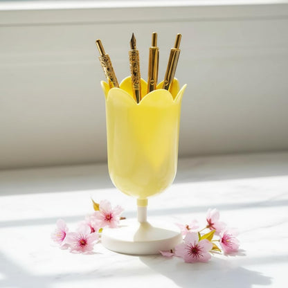 Tulip Pen Holder for Desk, Plastic Stationery Organizer, Cute Desktop Decoration, Office School Supplies (Yellow)